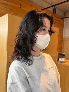 癖毛風ウルフレイヤーパーマ