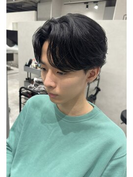 キートス(Kiitos) ナチュラル毛流れセンターパート