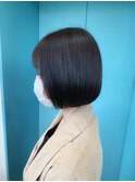 黒髪ボブ　前下がりボブ