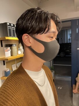 ポーズ(PAUSE) 毛流れパーマ