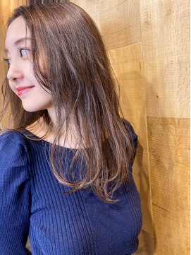 ベア(Bea) 透明感スタイル