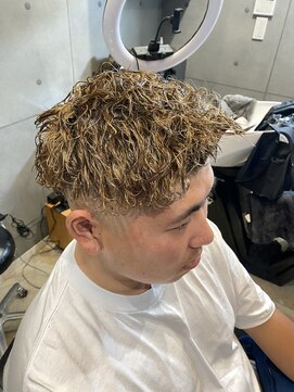 アルト(alt) ツイストパーマ