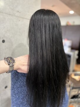 ニーゼロゼロナナ(2007) 透ける暗髪