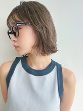 ホフ 大阪心斎橋店(F.O.F)&nbsp;ブリーチグレージュベージュショートボブショートレイヤー学割