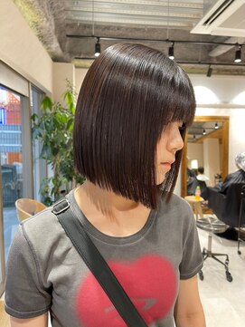 アドア 横浜(ADORE) 【ADORE 横浜】ぱっつんボブ