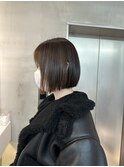 大人ガーリーダークアッシュミディアムレイヤーカット髪質改善
