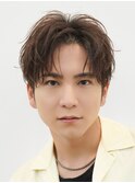 ミディアムセンターパート波巻きツイストスパイラルパーマゆるめ