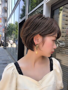 ロンド 表参道店(Lond) 【津賀雅也】都会ショートヘアーで横顔美人に☆　小顔