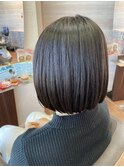 切りっぱなしボブ　ぱっつんボブ