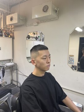 メリケンバーバーショップ フクオカ(MERICAN BARBERSHOP FUK) 上質スキンフェード
