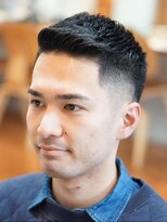 クリーピー&nbsp;フェード＋サイドパート【神戸/明石/西明石/バーバー】