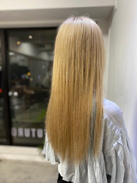 フツーロ 栄(FUTURO) ハイトーンエクステ