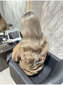 艶髪ホワイトブロンド