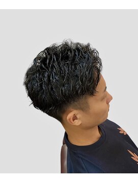 銀座マツナガ 浅草店 ツーブロ平巻きナチュラルゆるふわパーマ