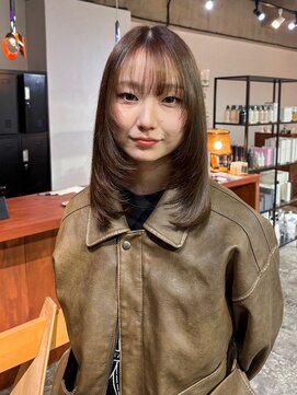 オリーブブラウン