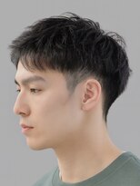 ハレ メンズサロン たまプラーザ(Hale)&nbsp;Haleメンズ刈り上げセンターパートニュアンスパーマたまプラーザ