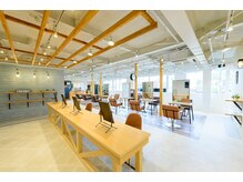 アグ ヘアー イブ 南郷7丁目店(Agu hair eve)