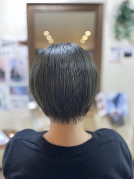 アンダンテヘアケアアンドデザイン(Andante HAIR care&design) オリーブカラーショート