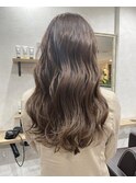 ベージュカラー