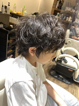 ニーズヘアー(Needs hair) ウルフパーマ