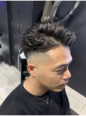 スキンフェード×リバース×スパイラルパーマ×フォーマル×黒髪