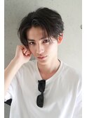 前下がり毛流れセンターパート