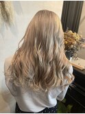 ミルクティーベージュ