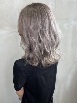 ソース 茨木(SOURCE) ホワイトグレージュ