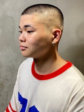 ディスイズバーバーサード(THIS IS BARBER 3rd) 坊主 スキンフェード グラデーション ベリーショート