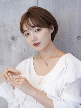 アイスバーグ(eyesburg) 丸みショート/マッシュショート/くびれショート/耳かけボブ