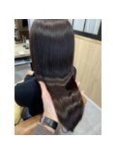 白髪でお悩みの方は【髪質改善白髪染特化メニュー】をお選びください。