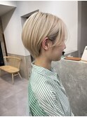 ハイトーンショートブリーチホワイトベージュ