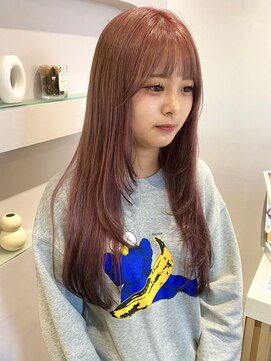 ロジェブルー(Rosier Bleu) 【ピンクカラー】髪のダメージを抑えるケアブリーチを使用