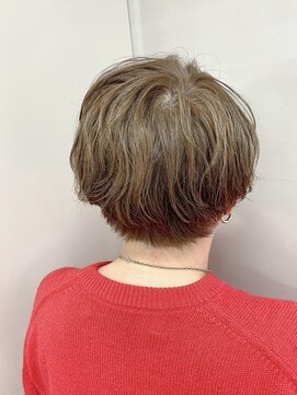 ルーファス メグロ(Ruufus Meguro) ニュアンスカール大人ショート202502