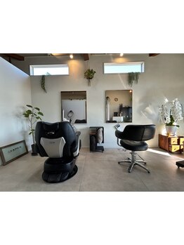 大型サロンは少し苦手という方やお子様連れも安心、周りが気にならないマンツーマンプライベートサロンです