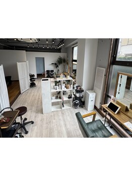 【稲毛海岸/稲毛】ベテランスタイリストのマンツーマン接客★ベビーカー横付/親子同時施術が叶う♪駐車場有