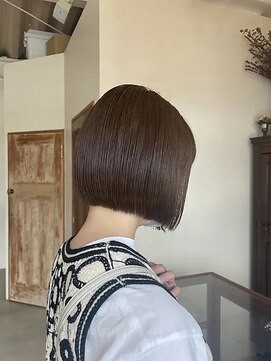 バショ(ba sho) ミニボブ/アッシュベージュ/透明感カラー