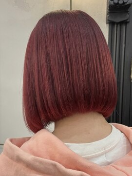 カムジーヘッドカミノウラ(COMEGHEAD KAMINOURA) 上乃裏ショートボブくびれショートイルミナカラー顔周りレイヤー