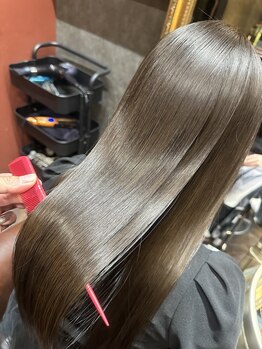 エメヘアーデザイン(eme.hair design)の写真/【レインボー通り◆松縄町】髪質やクセ、ダメージレベルに合わせて施術や商材をご提案＊夜まで営業◎