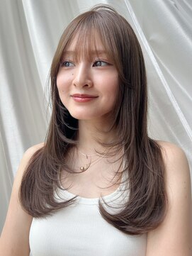 バイオレット 表参道店(Violet) ミディアムレイヤーハッシュカット韓国ヘアアイスグレーIB-63