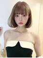 レア 渋谷(Le'a) シースルーバングにレイヤースタイル★グレージュカラーで透明感