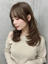 アイヴィ 表参道(IVY)&nbsp;ハッシュカットミディアムレイヤー大人レイヤー小顔顔周りカット