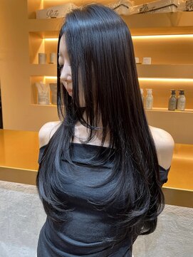 ディーバ 横浜(D.I.E.V.A) 20代30代40代美髪艶髪ロングレイヤーカットブルーブラック