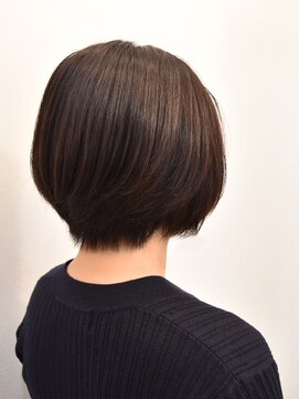 ヘアスタジオヘーフリヒ(HAIR STUDIO HoFLICH) 【オンリーワン　ボブ】