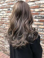 リゼル ユア 渋谷(RISEL YUA)&nbsp;ハイライトミックスの大人グレージュ