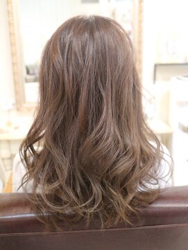 シェア(SHARE hair make works) 【外国人風カラー】アッシュベージュのロングヘア