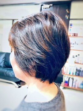 キャン 温品店(CAN) 【CAN】大人女子におすすめ!グラデーションボブ