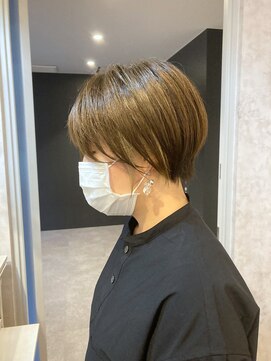 パルフェ ヘアー バイ オーク 九大学研都市(parfait hair byOAK) イヤリングカラーショートボブ