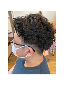 キキ 美容室(KIKI) かっこいいメンズパーマ