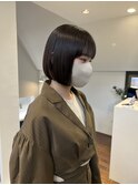 切りっぱなしボブ　レイヤーボブ　ぱっつんボブ